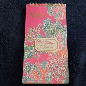 Lilly Pulitzer Luxe Spiral list pad in Seaing Things